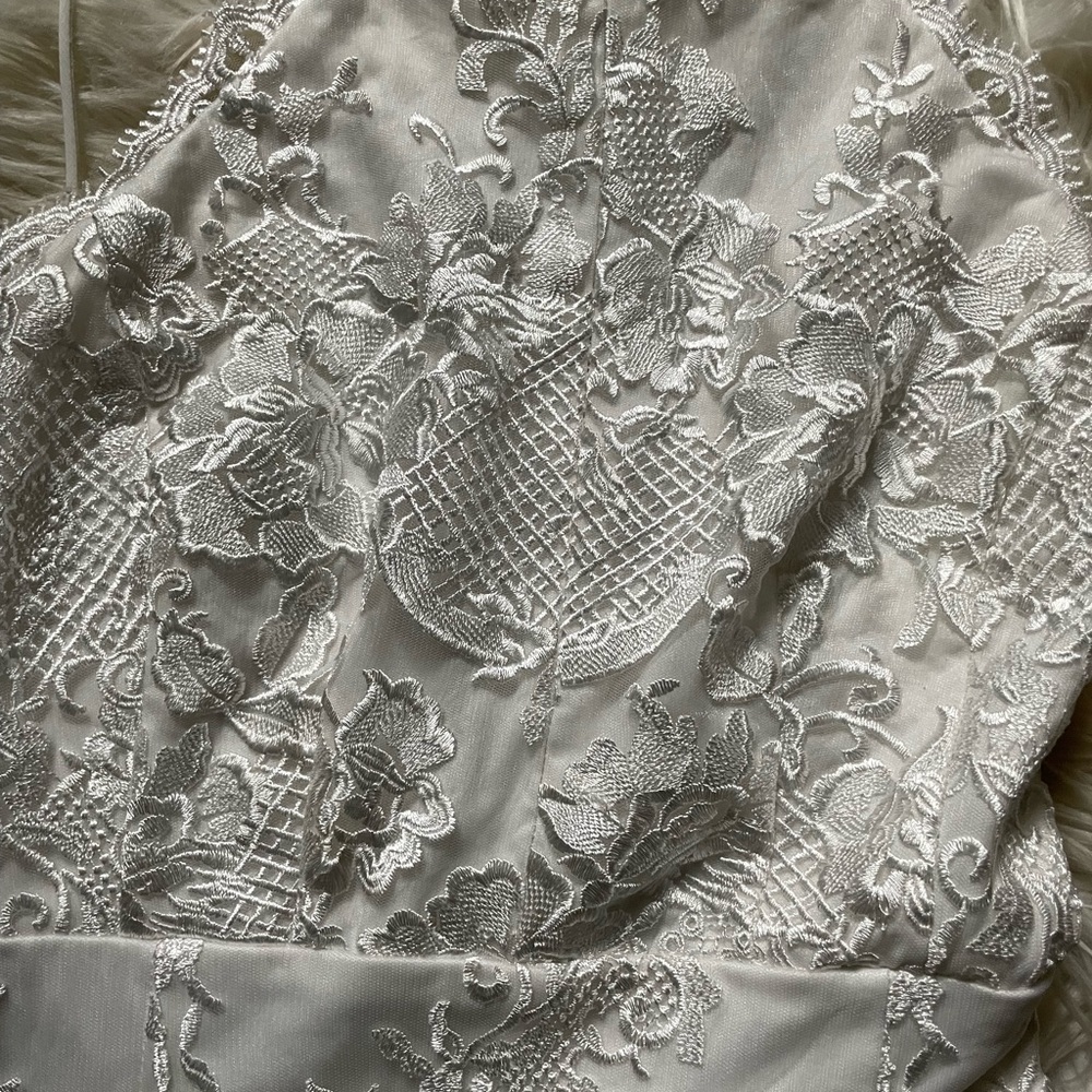 Lulu's *Start of Forever* White Lace Bodycon Mini Dress | Size XS | EUC - Picture 3 of 4